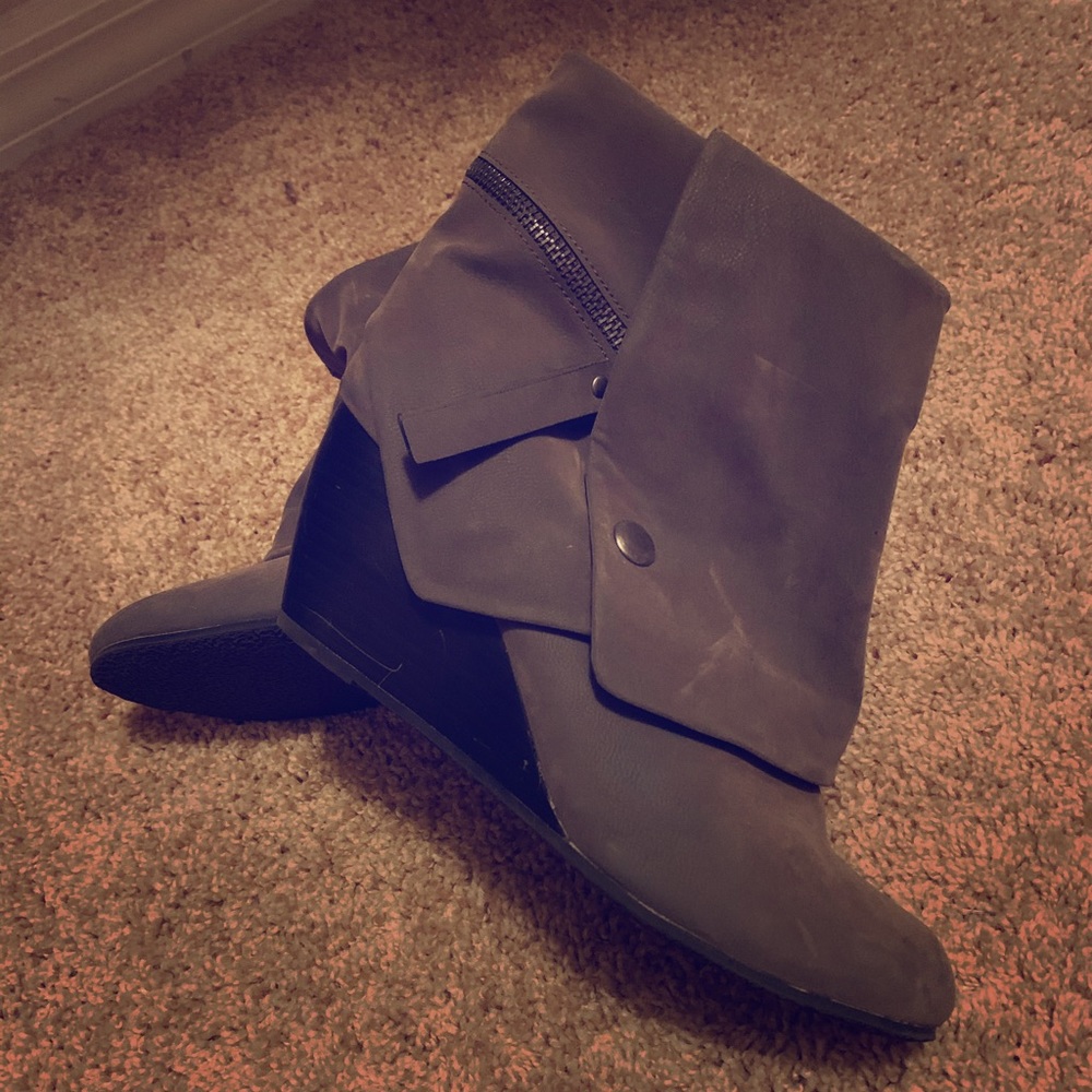 Super Cute Fall Booties - image 1